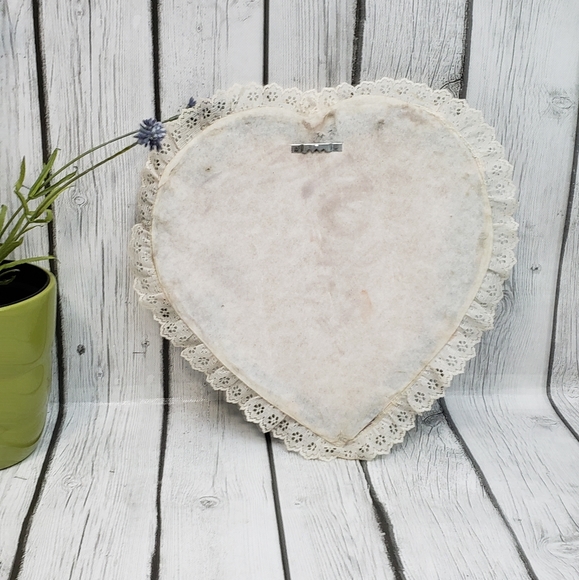 Vintage Handcrafter Pin Cushion Heart with Hooks - Picture 4 of 8